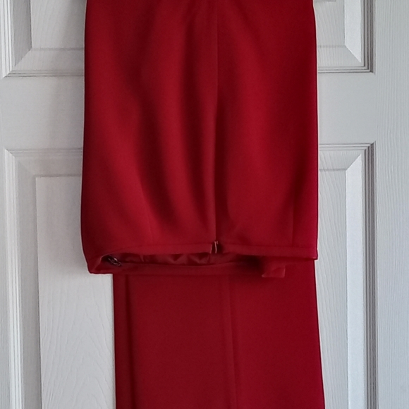 Ann Taylor Red Suit size 10 - Picture 3 of 3